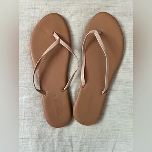 Cynthia Rowley pink flipflops || size 10